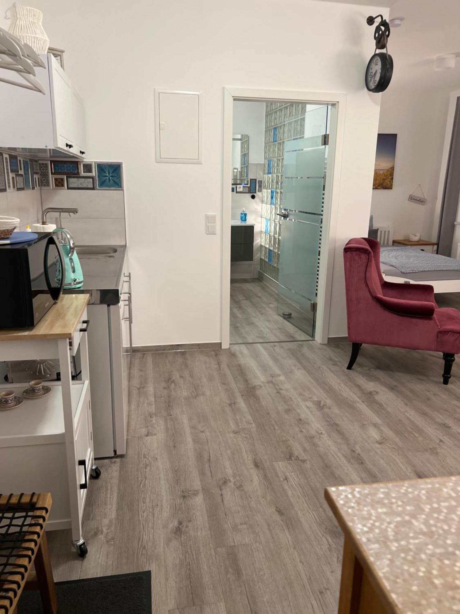 Private * Guestrow